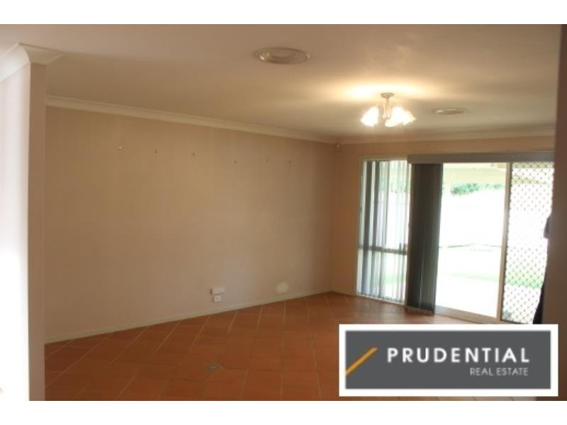 21 Saltpetre Close, Eagle Vale NSW 2558