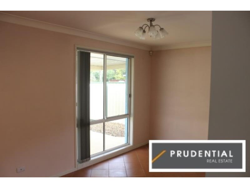 21 Saltpetre Close, Eagle Vale NSW 2558
