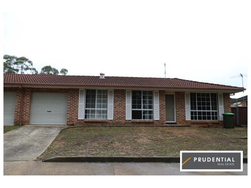 4/34 Westmoreland Road, Minto NSW 2566