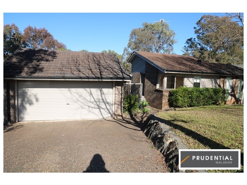 8 Cochrane Street, Minto NSW 2566