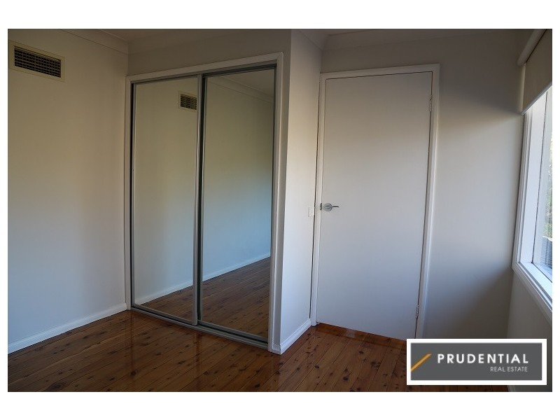 8 Cochrane Street, Minto NSW 2566