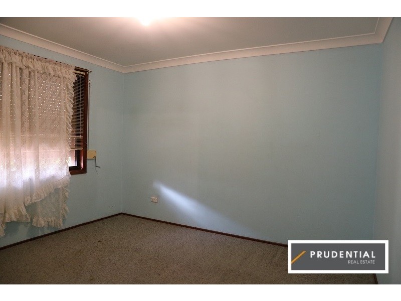 5 Talc Place, Eagle Vale NSW 2558