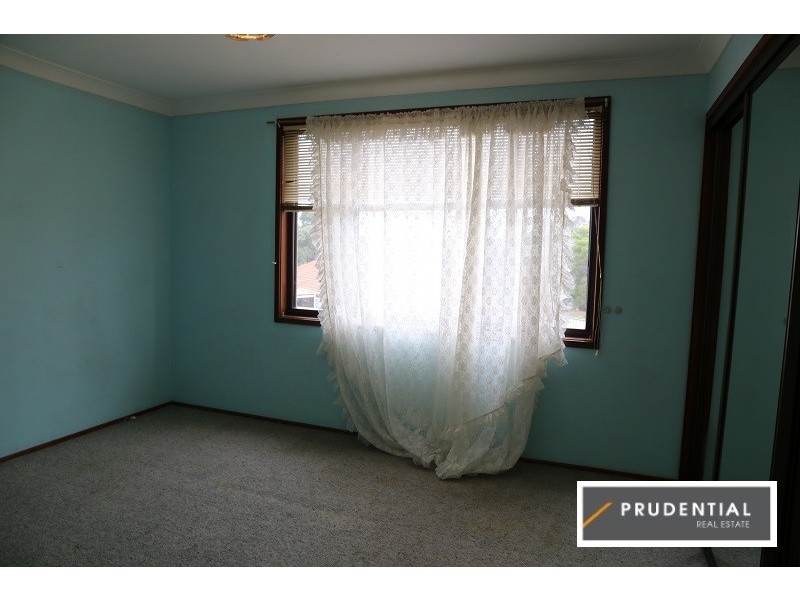 5 Talc Place, Eagle Vale NSW 2558
