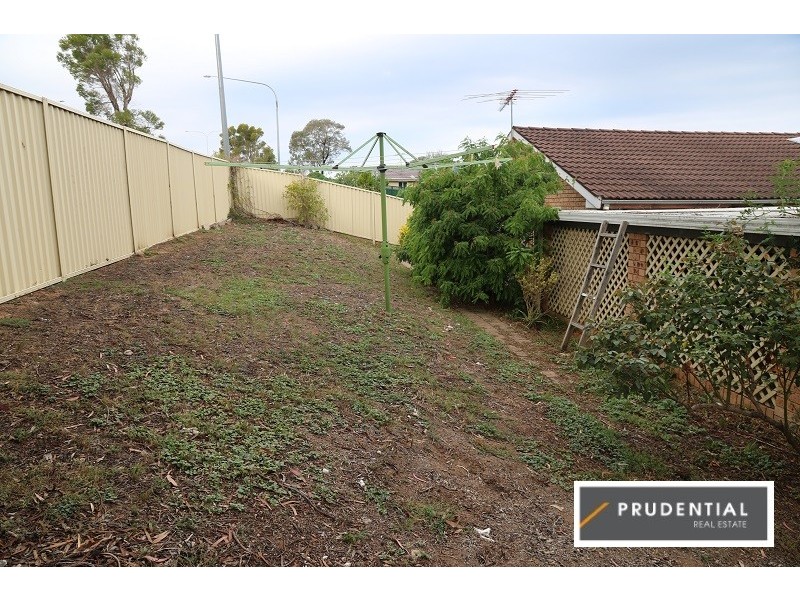 5 Talc Place, Eagle Vale NSW 2558