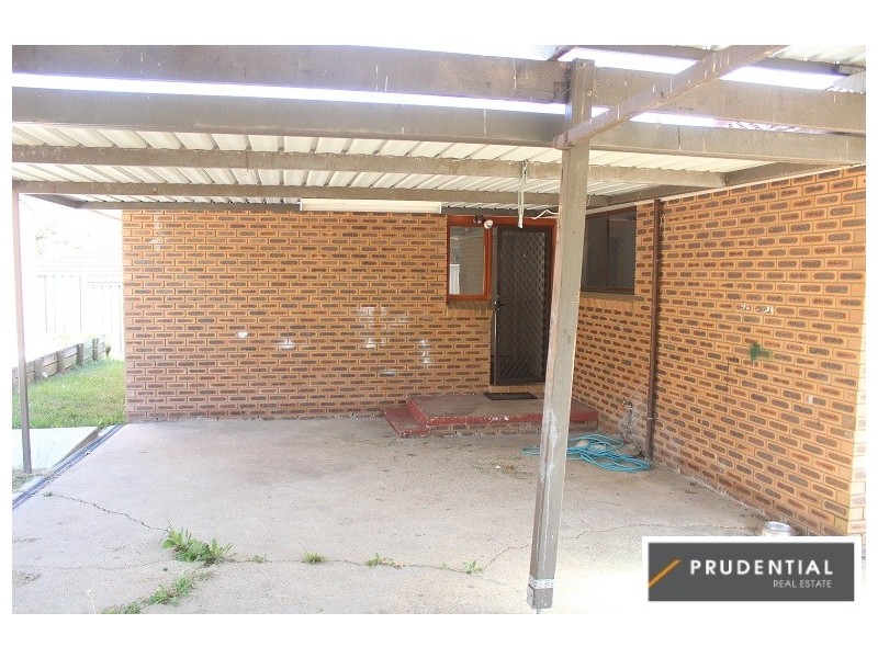10 Merryweather Close, Minto NSW 2566