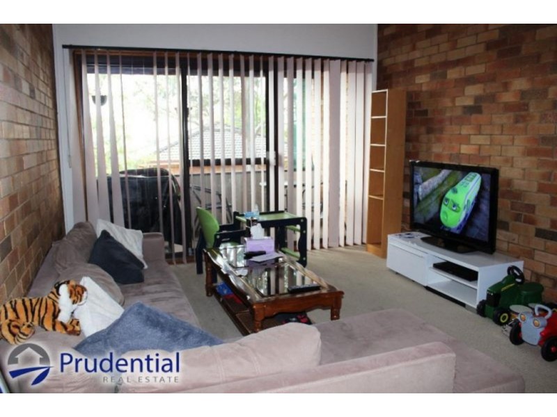 3/49 Sturt St, Campbelltown NSW 2560