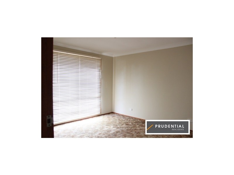1/14 Bird Place, St Helens Park NSW 2560