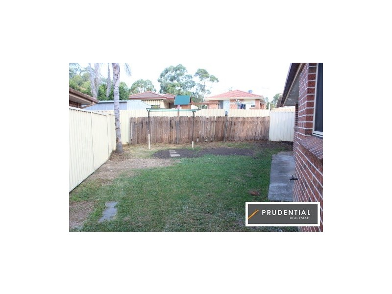 1/14 Bird Place, St Helens Park NSW 2560