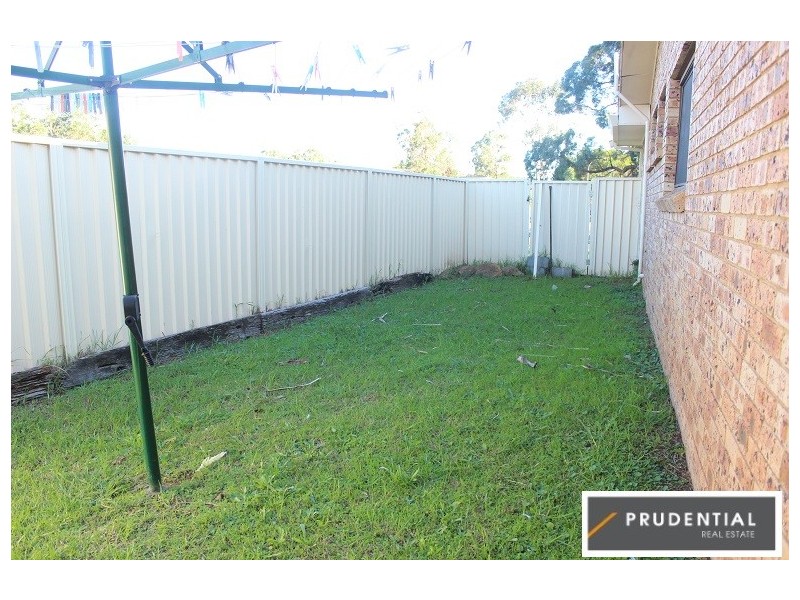 2 Edmund Place, Rosemeadow NSW 2560