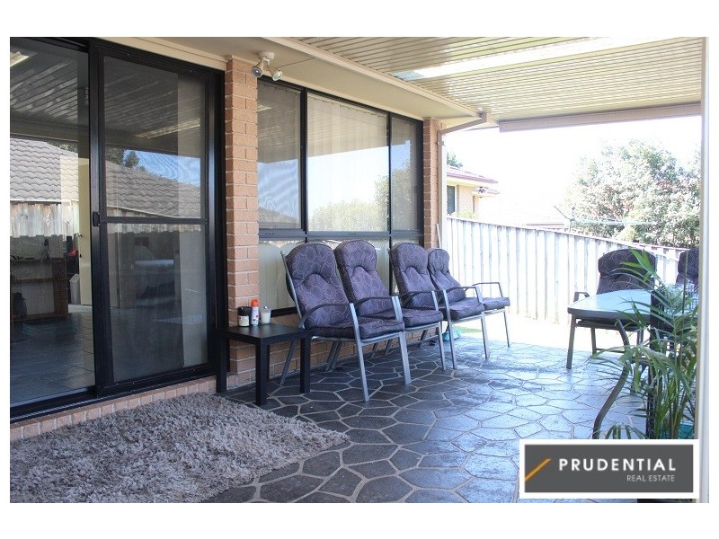 141 Holdsworth Drive, Mount Annan NSW 2567