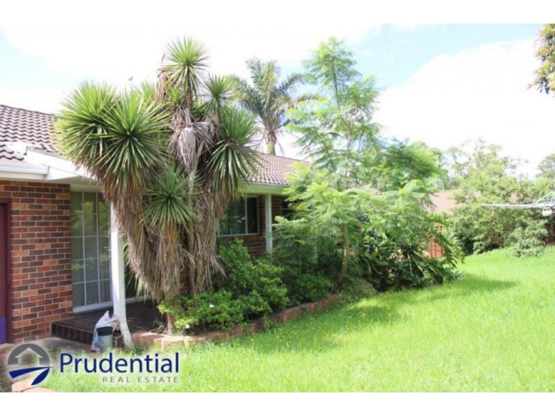 4 Curl Curl Place, Woodbine NSW 2560