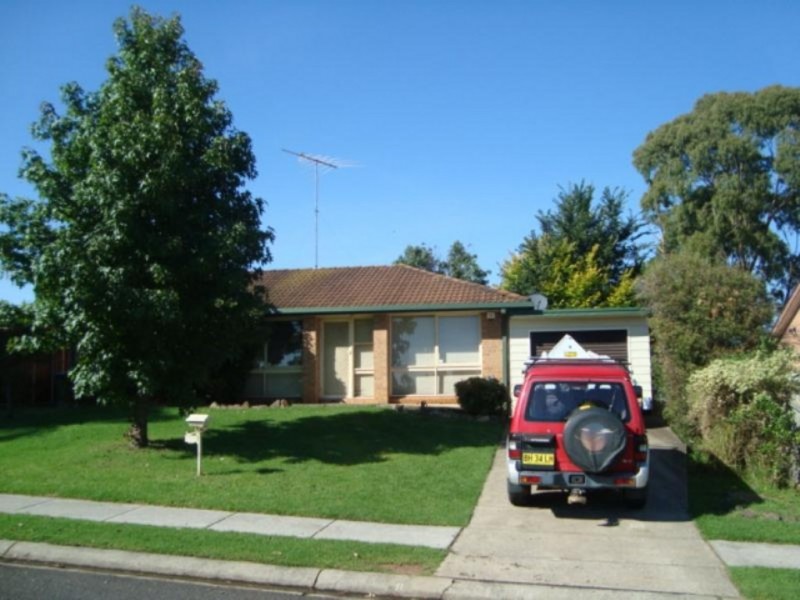 8 Hamlet Crescent, Rosemeadow NSW 2560 Floorplan