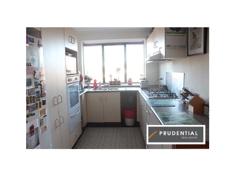 9 Quenda Place, St Helens Park NSW 2560