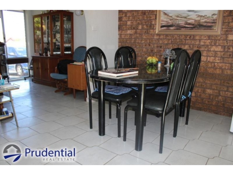 13 Curl Curl Place, Woodbine NSW 2560