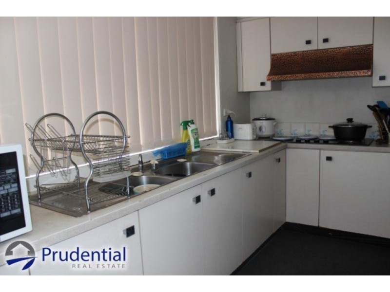 13 Curl Curl Place, Woodbine NSW 2560