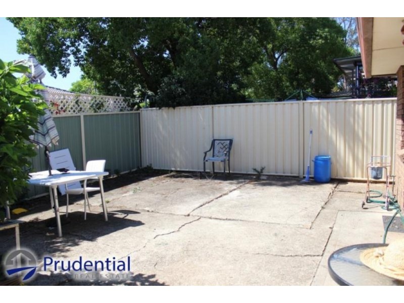 13 Curl Curl Place, Woodbine NSW 2560
