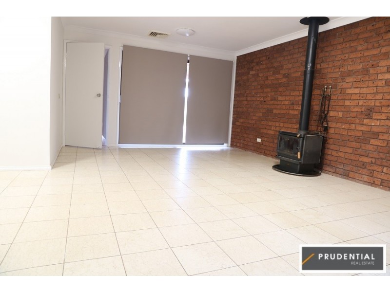21 Stornoway Ave, St Andrews NSW 2566