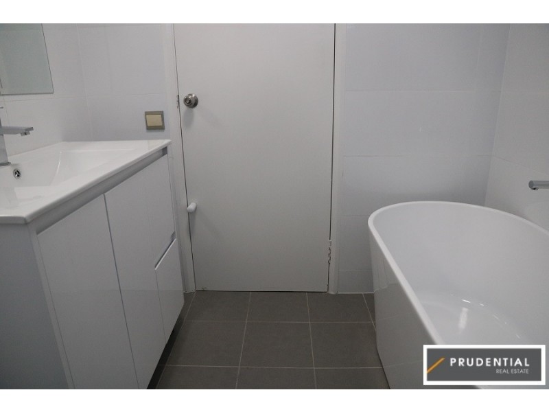 21 Stornoway Ave, St Andrews NSW 2566