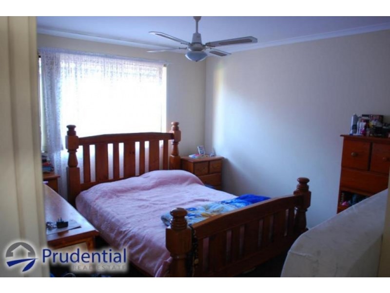 247 Copperfield Drive, Rosemeadow NSW 2560