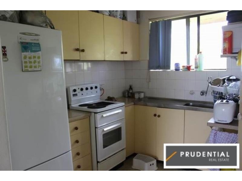 6/56 Warby Street, Campbelltown NSW 2560