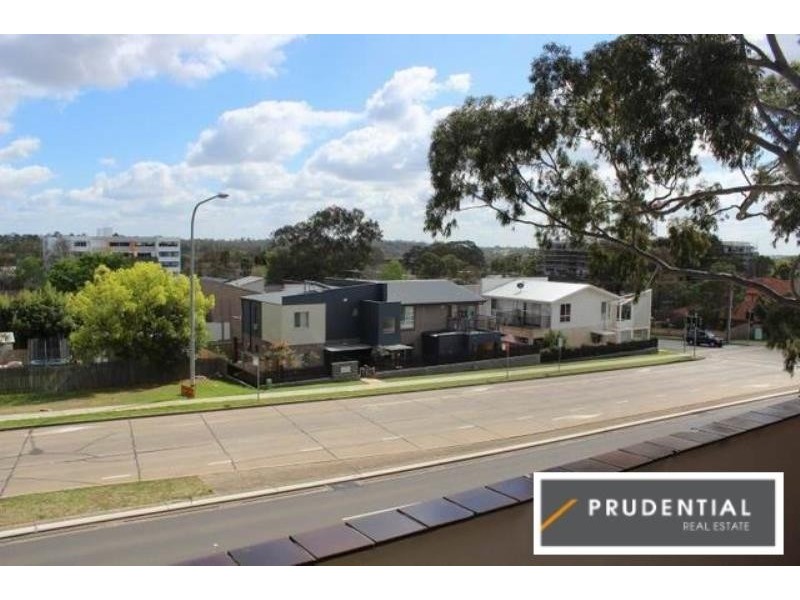 6/56 Warby Street, Campbelltown NSW 2560
