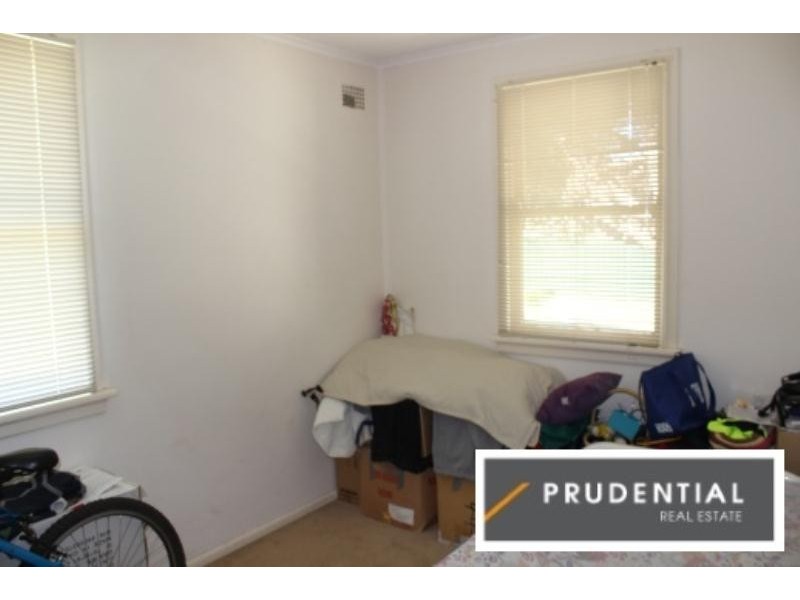 54 Lindesay Street, Campbelltown NSW 2560