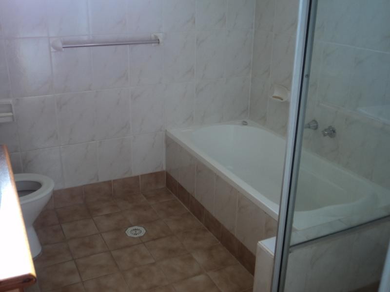 34 Fenton Crescent, Minto NSW 2566