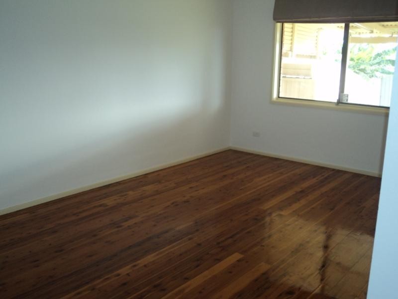 34 Fenton Crescent, Minto NSW 2566