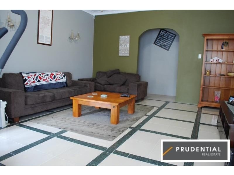 10 Perrumba Place, Bradbury NSW 2560