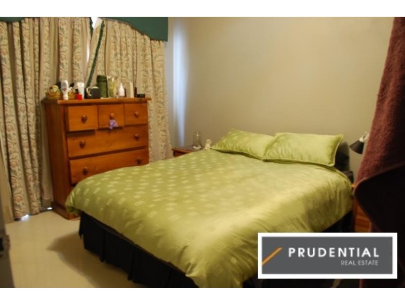 10 Perrumba Place, Bradbury NSW 2560