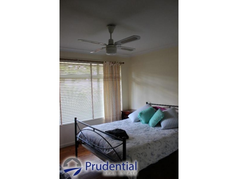 27 Turimetta Avenue, Leumeah NSW 2560