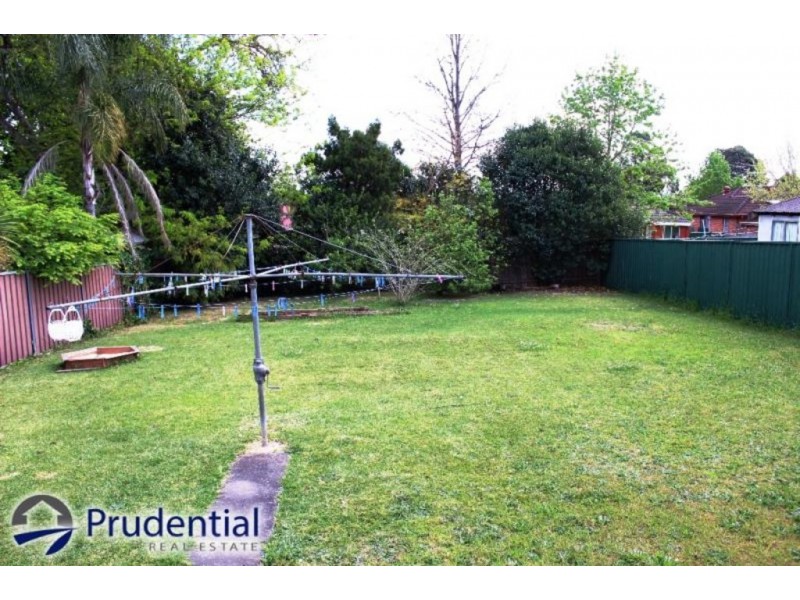 27 Turimetta Avenue, Leumeah NSW 2560