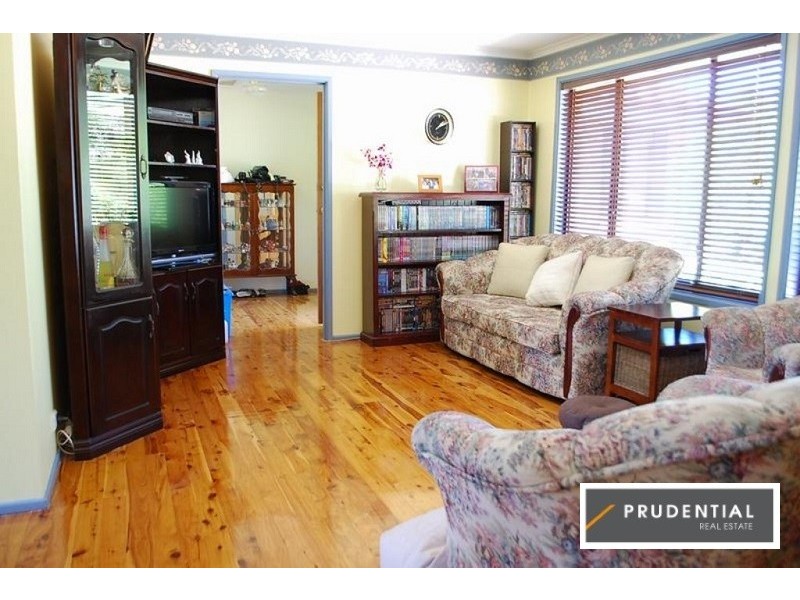 7 Tigg Place, Ambarvale NSW 2560