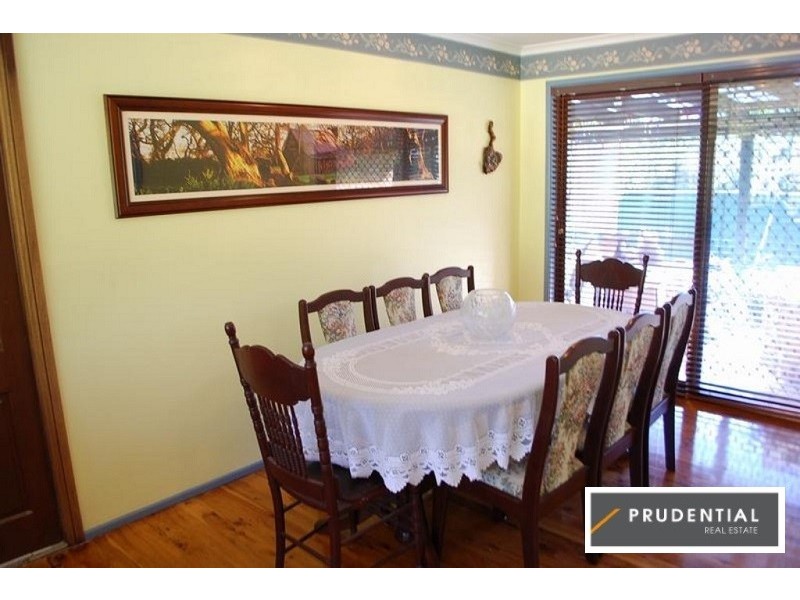 7 Tigg Place, Ambarvale NSW 2560