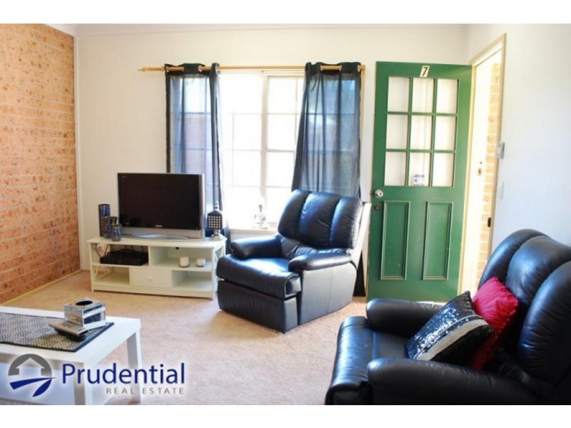 7/37 Kingsclare Street, Leumeah NSW 2560