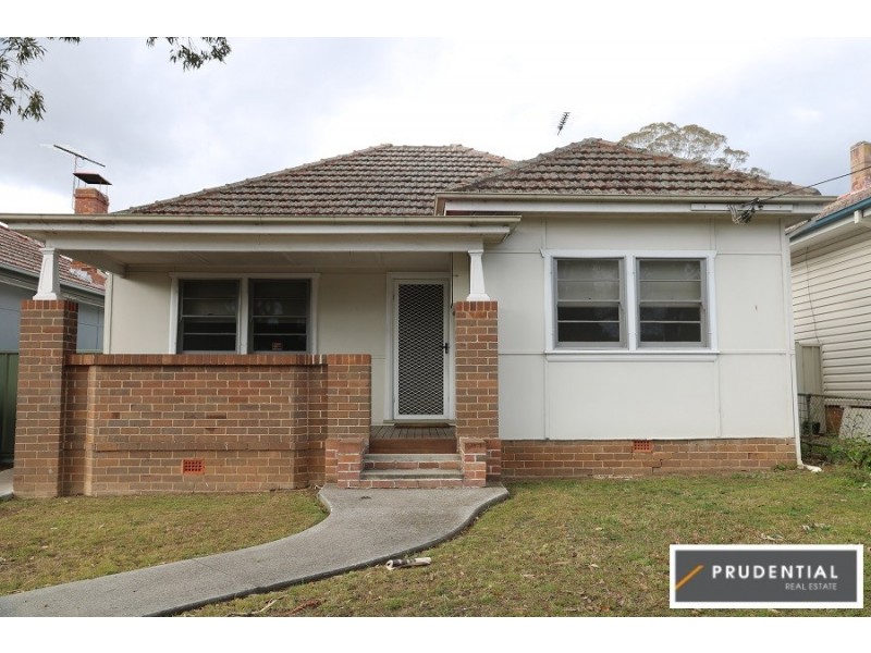 24 Lithgow Street, Campbelltown NSW 2560