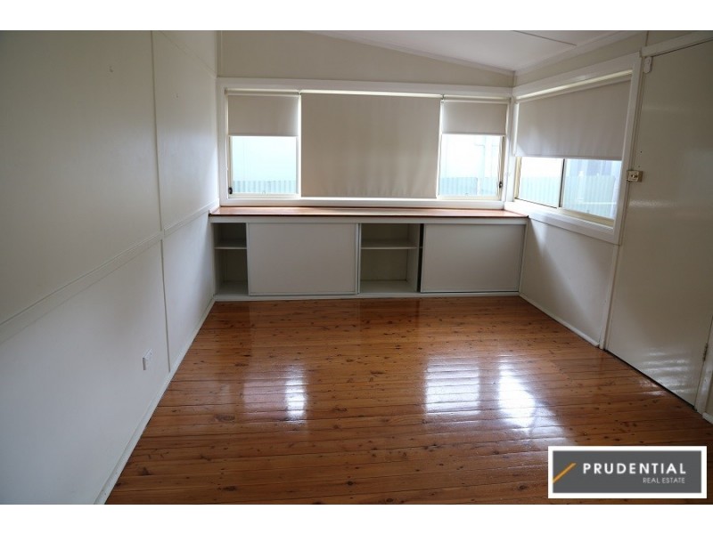 24 Lithgow Street, Campbelltown NSW 2560