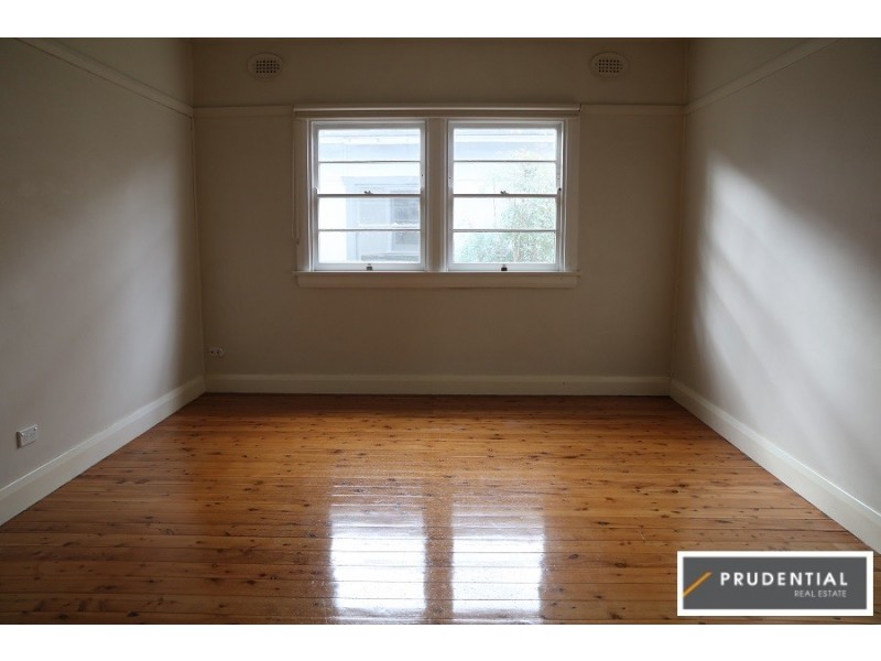 24 Lithgow Street, Campbelltown NSW 2560