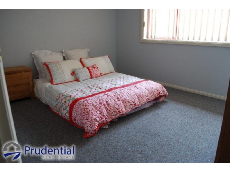 1/143 Waminda Avenue, Campbelltown NSW 2560