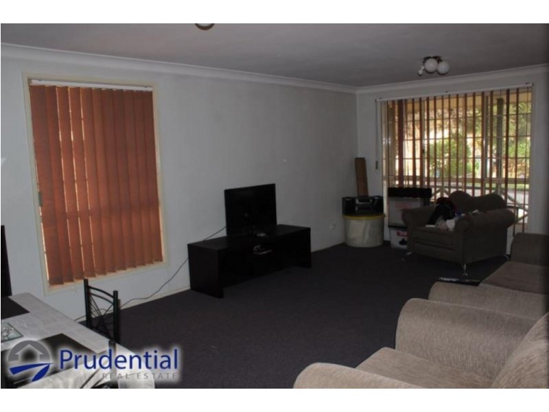 14/6 Westmoreland Road, Minto NSW 2566
