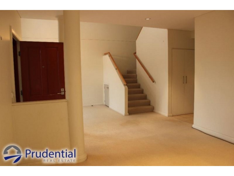 36 Parkside Crescent, Campbelltown NSW 2560