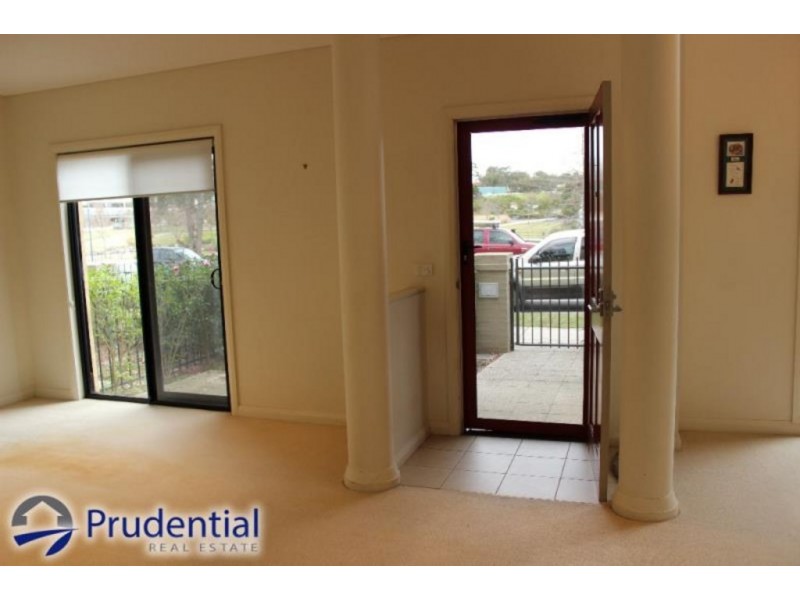 36 Parkside Crescent, Campbelltown NSW 2560