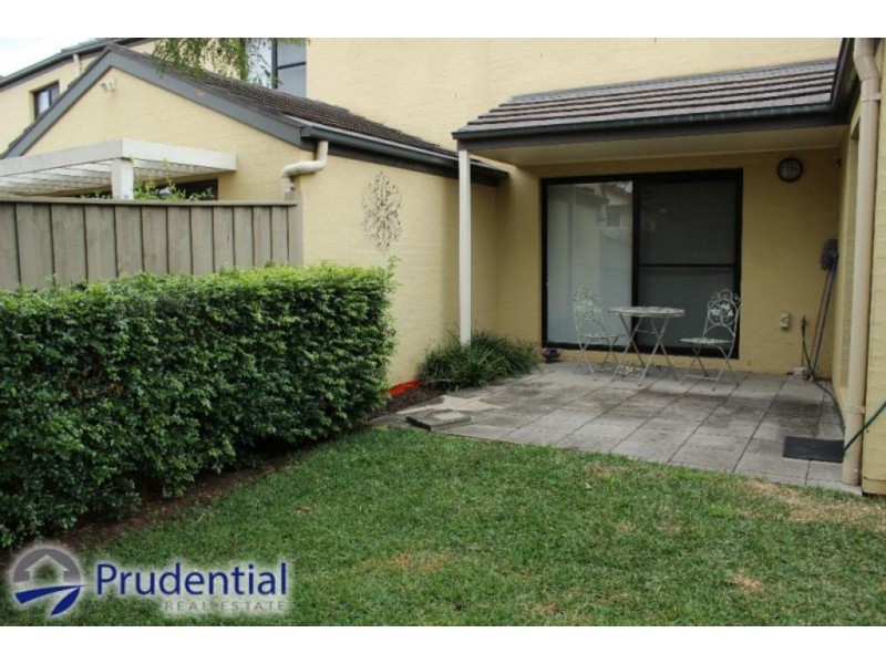 36 Parkside Crescent, Campbelltown NSW 2560