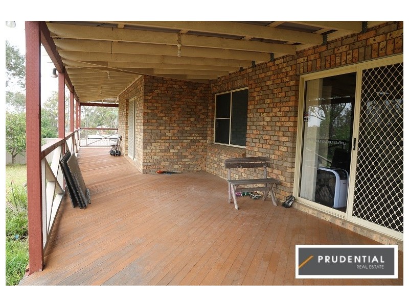 14a Tununda Place, Eschol Park NSW 2558