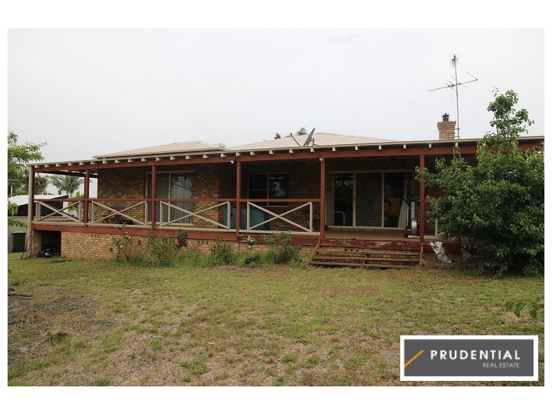 14a Tununda Place, Eschol Park NSW 2558