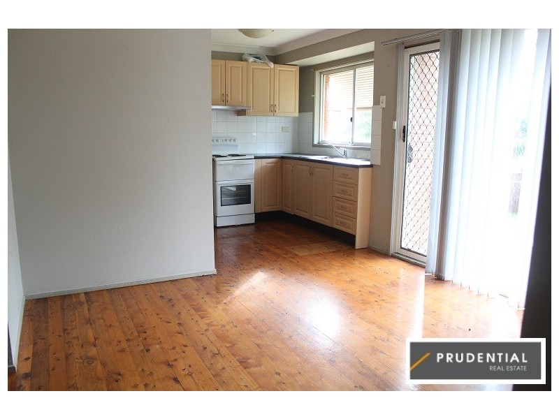 10 Mantalini Street, Ambarvale NSW 2560