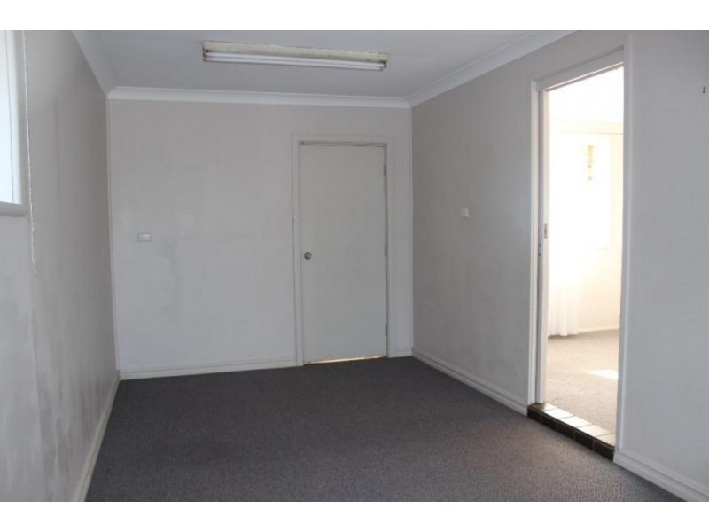 22 Harthouse Drive, Ambarvale NSW 2560