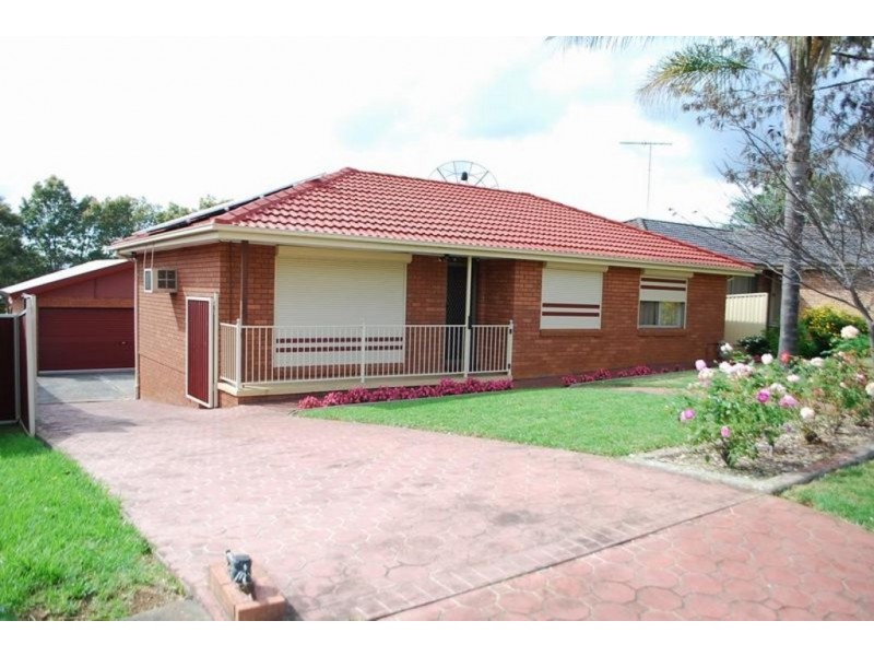 26 Queenscliff Drive, Woodbine NSW 2560