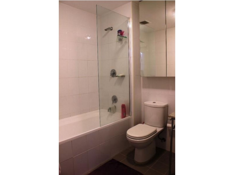 6F/541 Pembroke Road, Leumeah NSW 2560