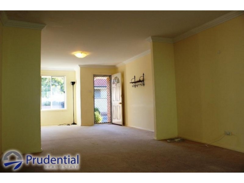 25/17-25 Poplar Cres, Bradbury NSW 2560